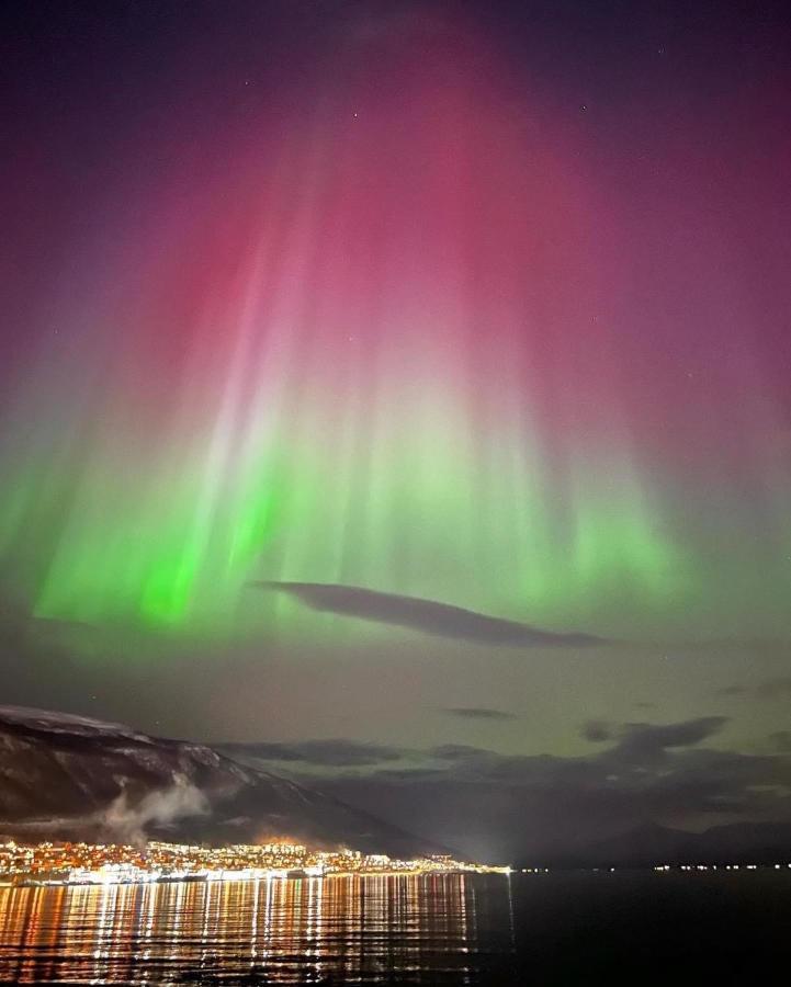 Apartamento Rom Sentralt I Tromsø Exterior foto