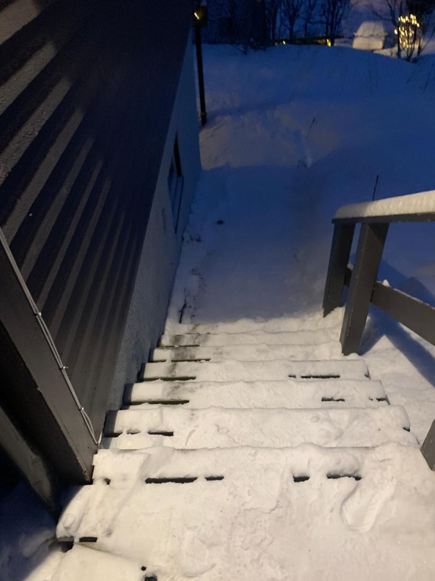 Apartamento Rom Sentralt I Tromsø Exterior foto