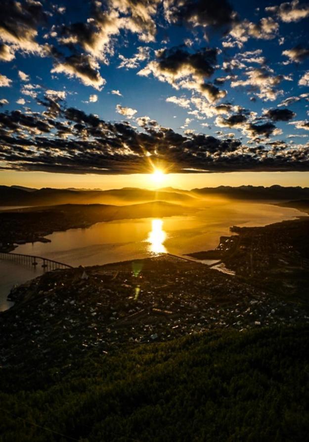 Apartamento Rom Sentralt I Tromsø Exterior foto